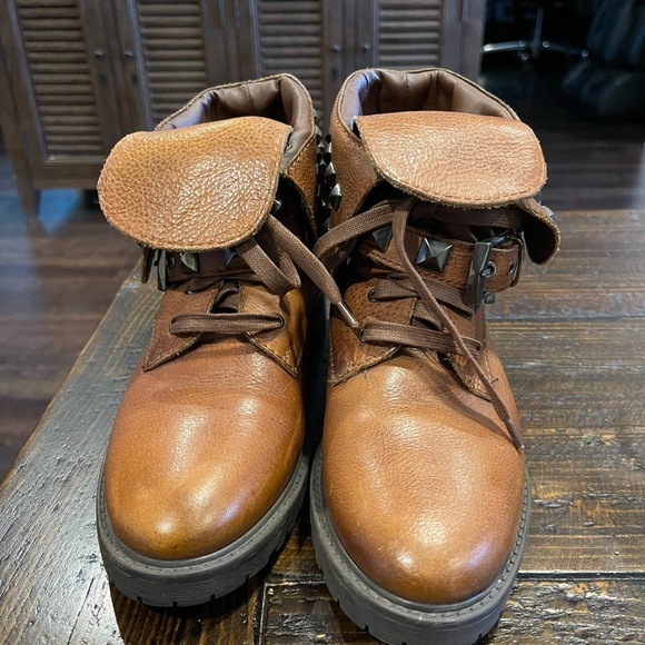 NWOB ZARA WOMAN brown leather studded ankle combat boots, size 8 - Picture 4 of 11